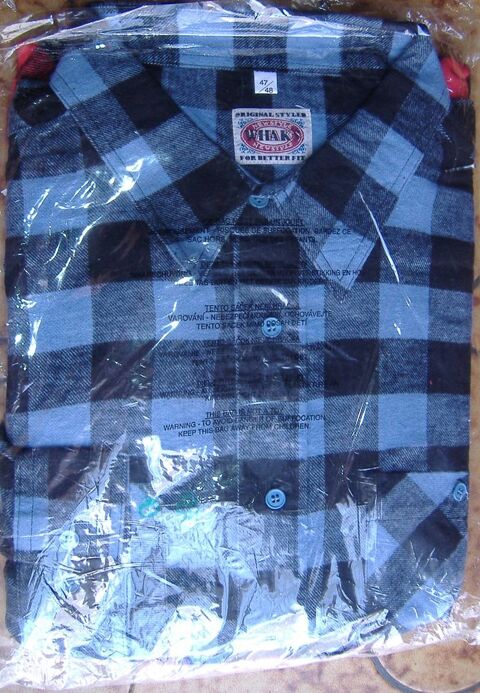 Chemise Neuve en Flanelle ? Noire et blanche - Taille 6 - 25 Clermont-Ferrand (63)