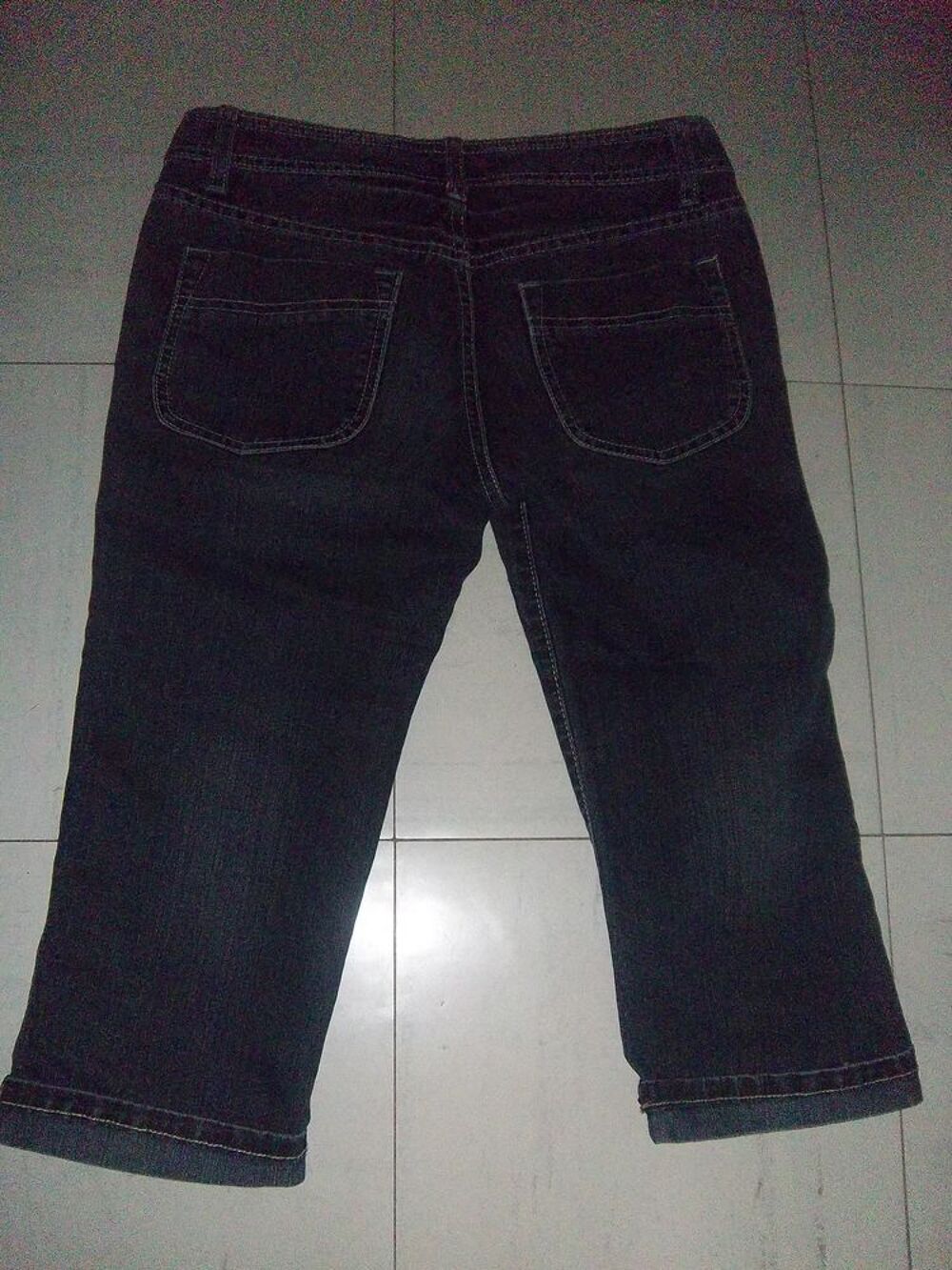pantacourt taille 36 Vêtements