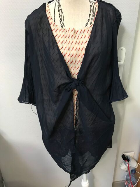 tunique et veste beige/marine  T. Unique 5 Saint-Genis-Laval (69)