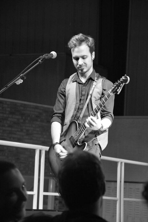 Cours de guitare individuels dans le val d'oise (95) 0 95630 M�riel