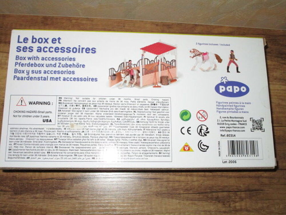 BOITE CHEVAUX+BOX ET ACCESSOIRES Jeux / jouets