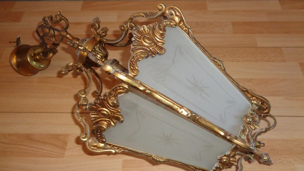 Lustre ancien en Bronze et verre Décoration