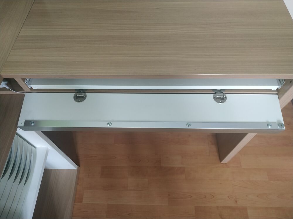 Bureau compact d'angle avec retour r&eacute;glable Gautier Meubles