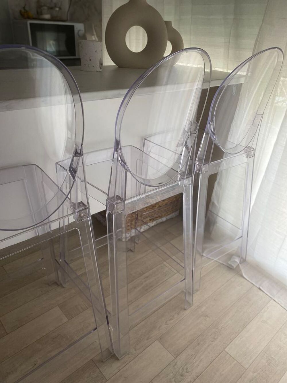 Chaise transparente Meubles