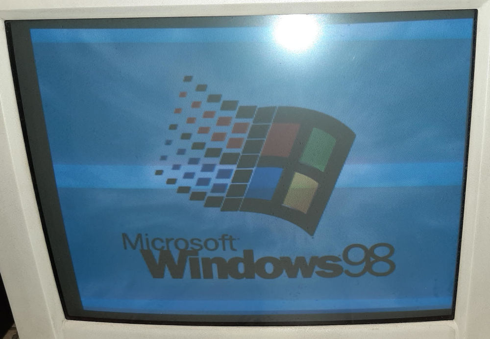 PC retrogaming dual-boot Windows 98/Windows XP graveur DVD Matriel informatique