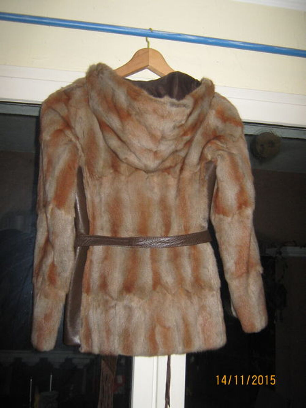 VESTE FEMME EN FOURRURE ECUREUIL ORIGINAL PELAGE D'AUTOMNE Vêtements