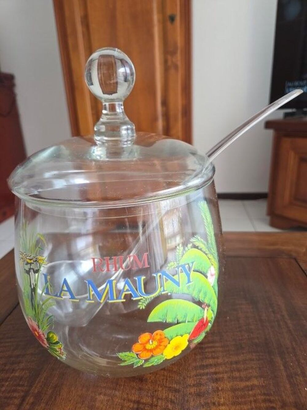 Service &agrave; Planteur Rhum " LA MAUNY " 