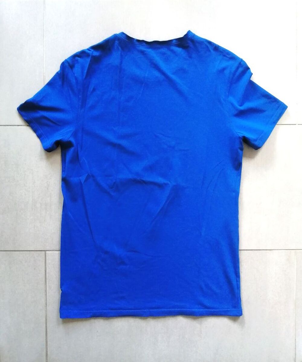 Tee-shirt Guess neuf - Taille M 38 Vêtements