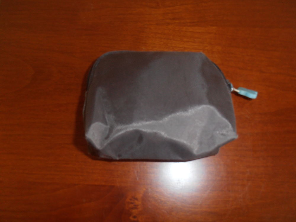Pochette marron fleur bleue (39) Maroquinerie