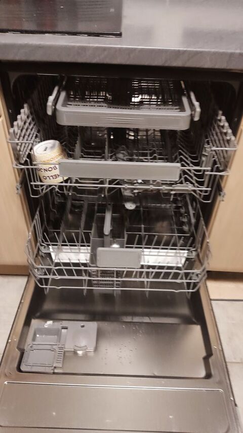 Cuisine Aviva bon �tat : 1 500� � enlever sur place Villefontaine (38)