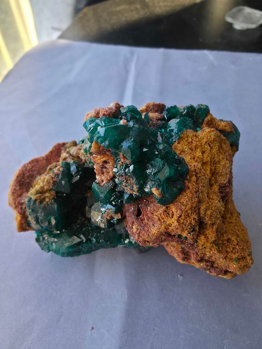 Min&eacute;ral de Collection Dioptase Brute sur Gangue-Katanga RDC 