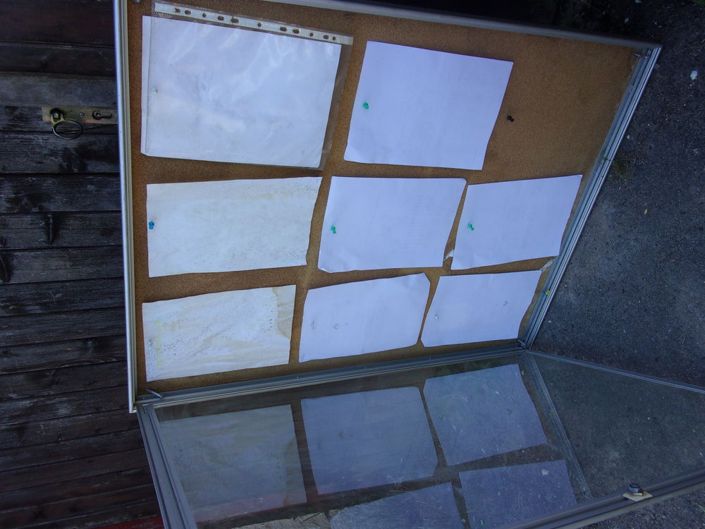 vitrine d affichage interieur Meubles