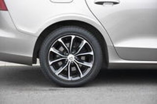V60 D3 AdBlue 150 ch Geartronic 8 Momentum 2019 occasion 56300 Pontivy