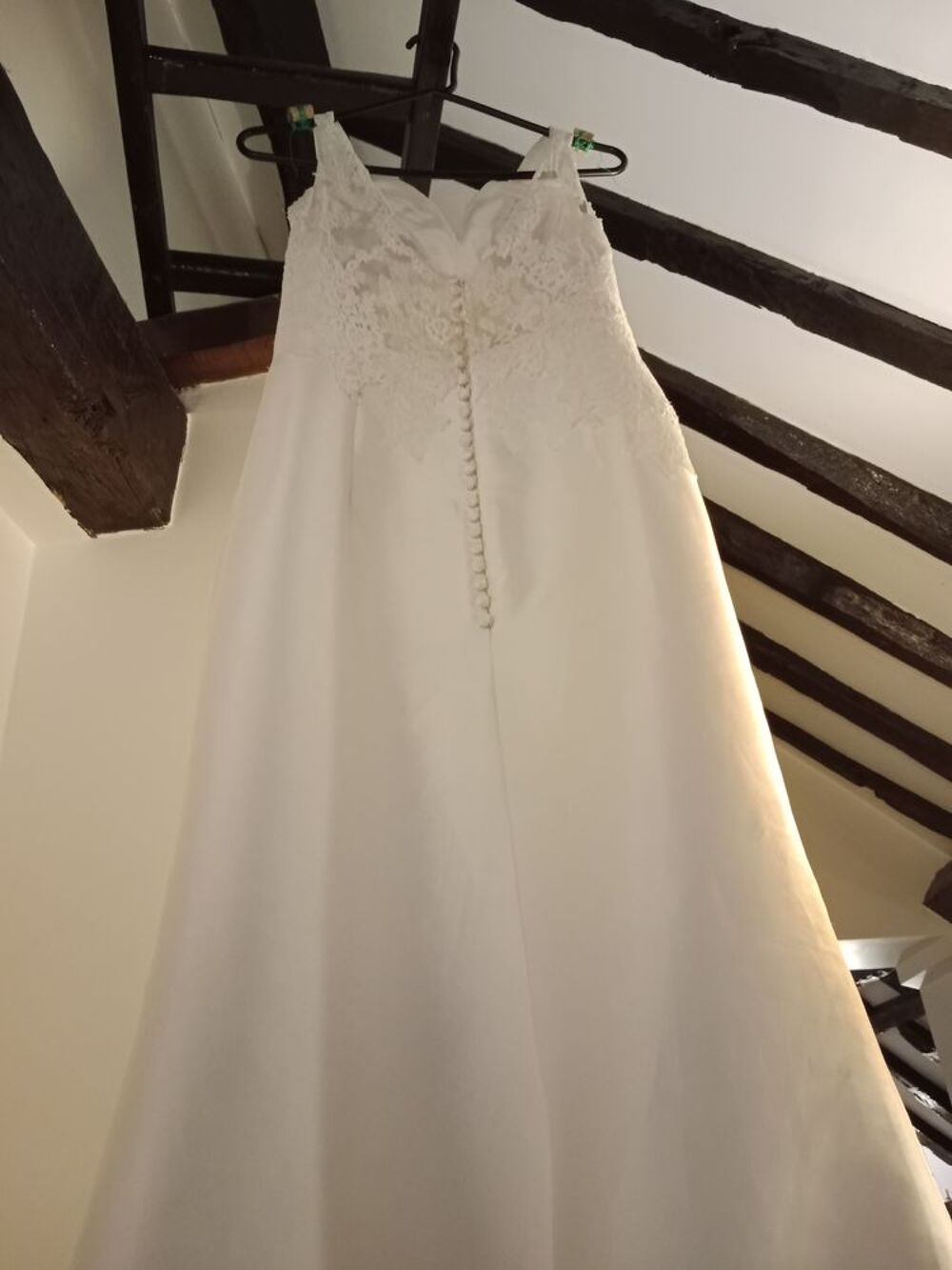 Robe de mari&eacute;e Vêtements