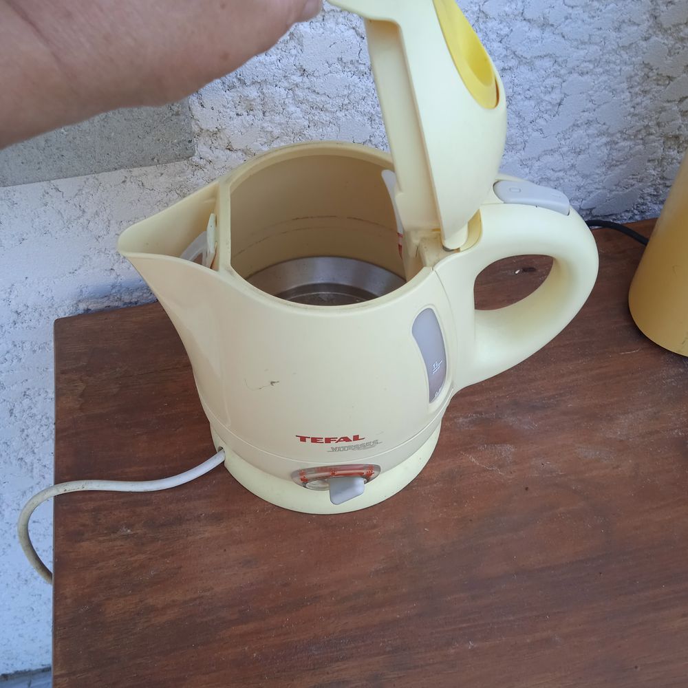 Bouilloire Tefal jaune Electroménager