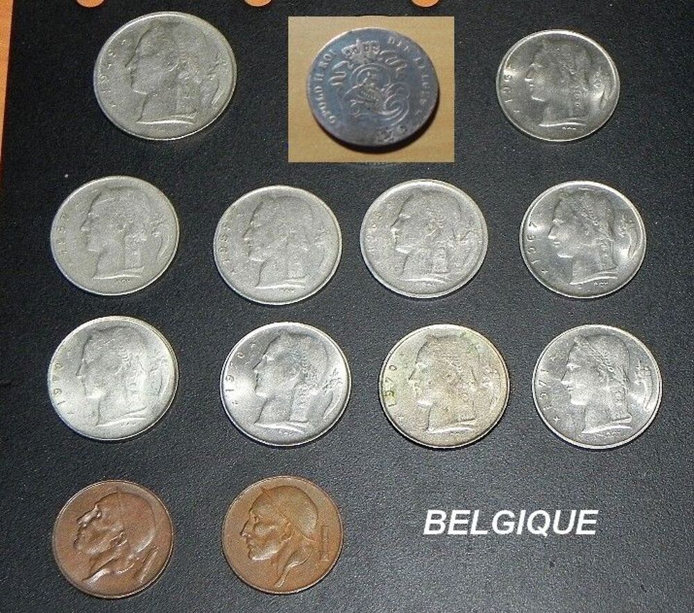 Lot de 135 pi&egrave;ces de monnaies anciennes internationales 