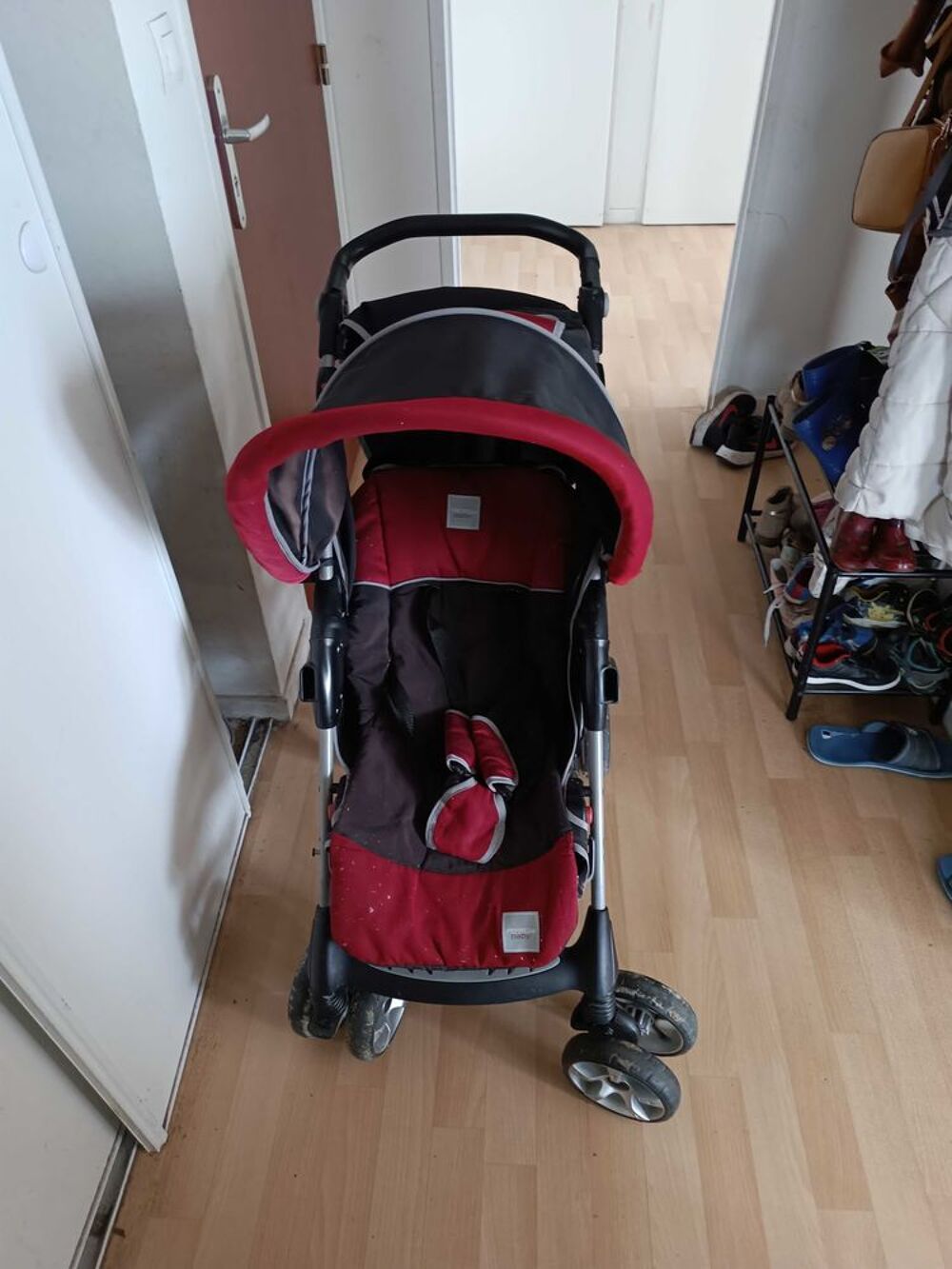 Poussette en bon &eacute;tat Puriculture