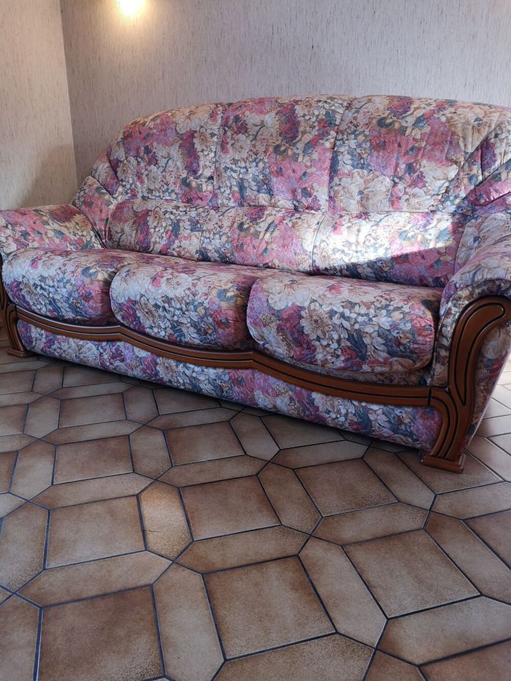 canap&eacute; et 2 fauteuils Meubles
