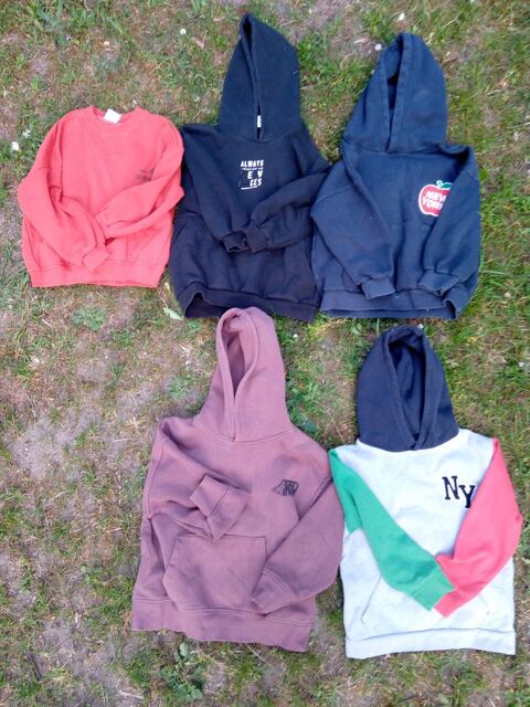 lot 5 sweat thème New York / USA - taille 5 / 6 ans 8 Beauchamp (95)