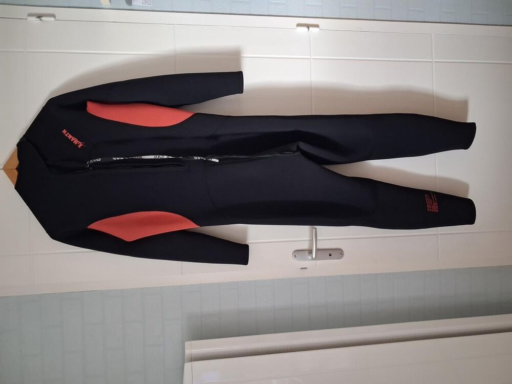 Combi de plong&eacute;e Sports