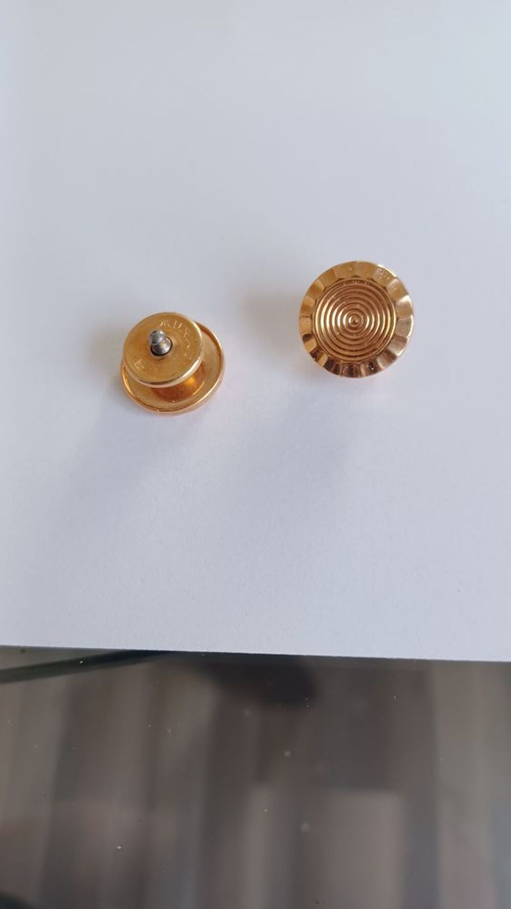 4 paires de bouton de machette en plaque or 18 carat Bijoux et montres