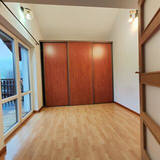  Appartement � louer 4 pi�ces 70 m� Aigueblanche