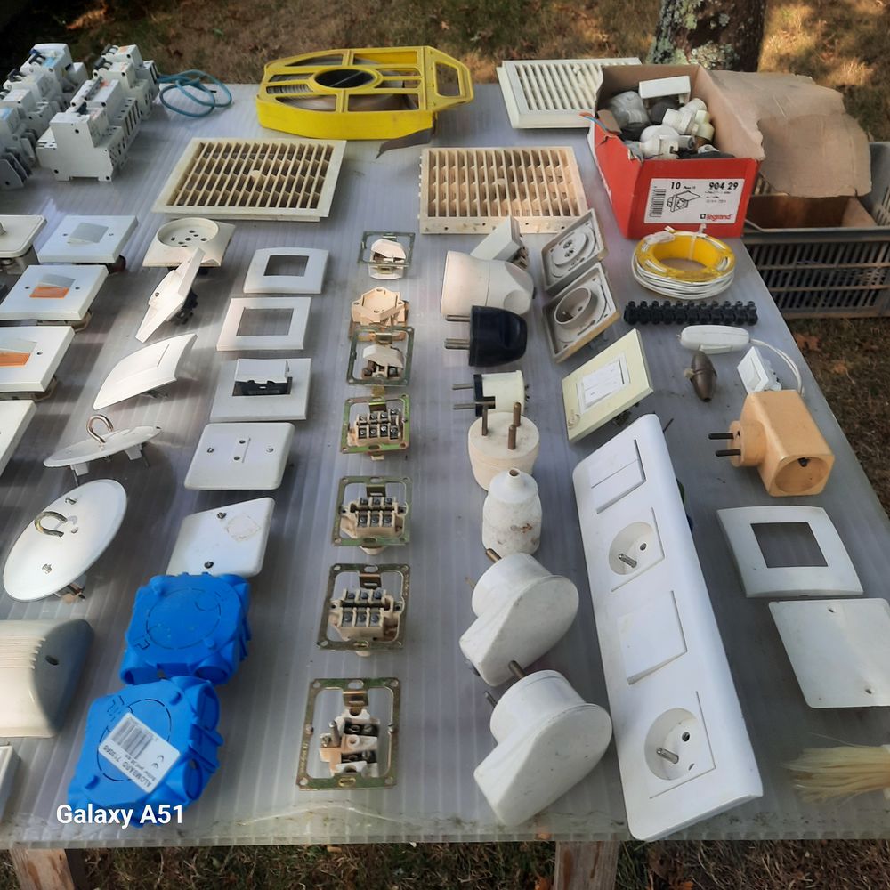 Mat&eacute;riel &eacute;lectrique divers Bricolage