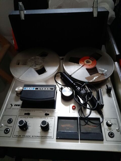 Magnetophone 200 Villeneuve-sous-Pymont (39)