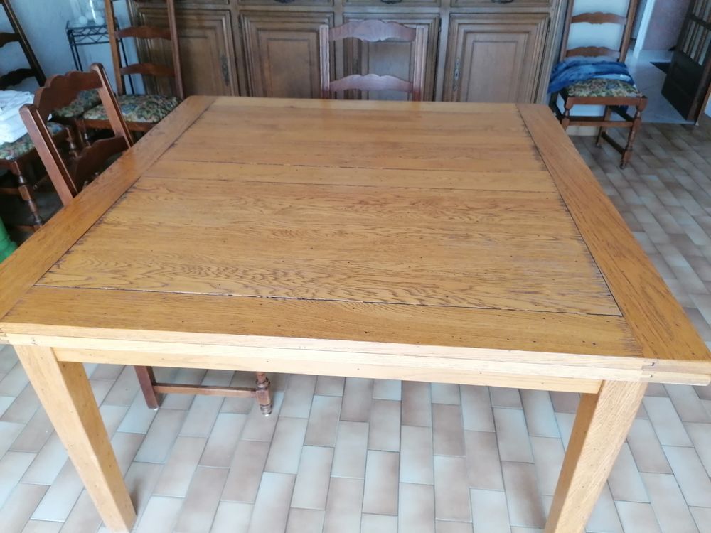 Table de salle &agrave; manger Meubles