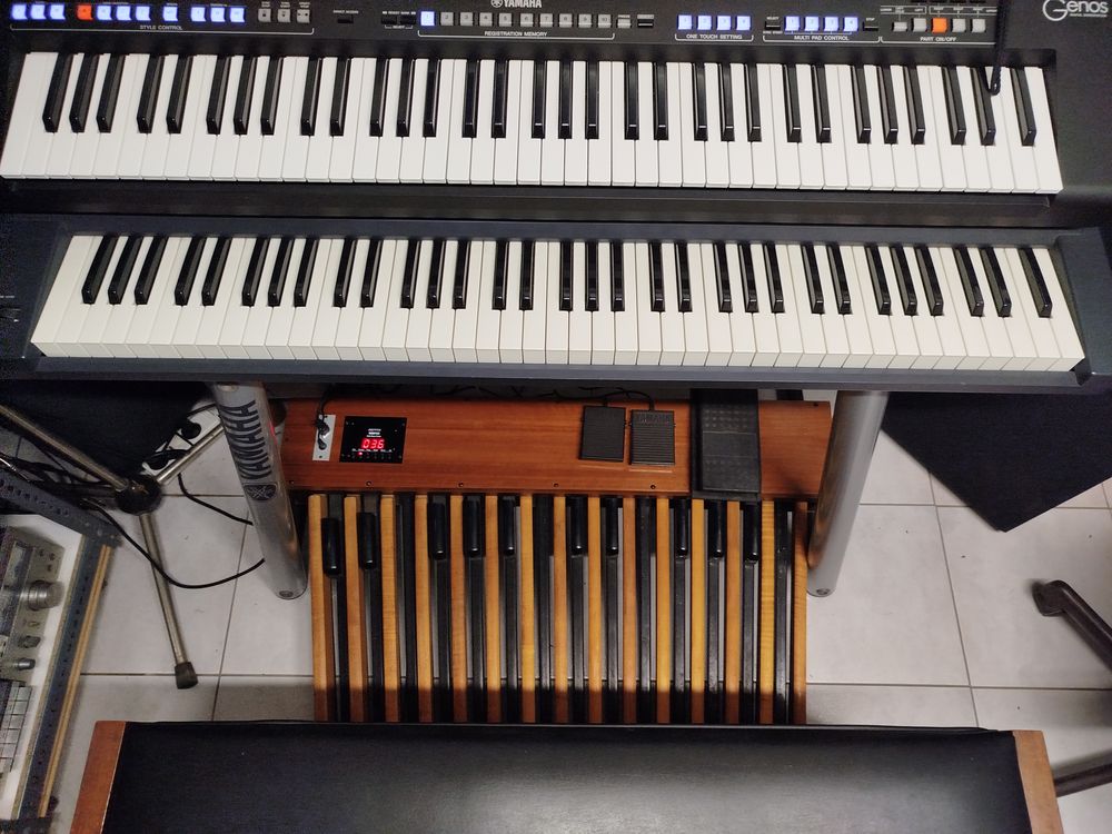 P&eacute;dalier "MIDI"pour orgue 25 p&eacute;dales Instruments de musique