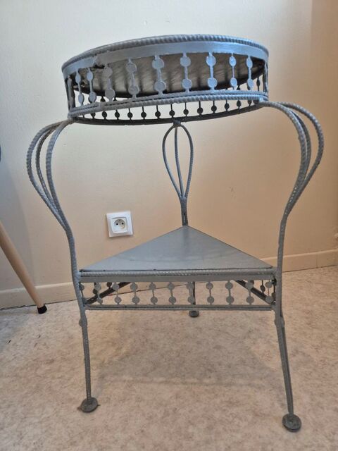 2 Supportes a fleurs en fer forg 30 Montauban (82)