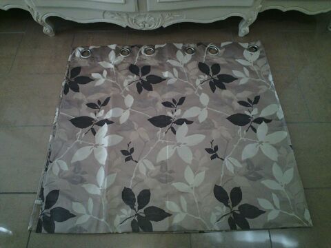 Tissu � poser sur barre / t�te de lit - neuf 70 Reims (51)