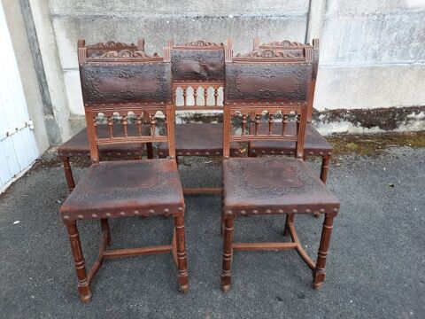 6 chaises bois et cuir style Henri II 20 Bourges (18)