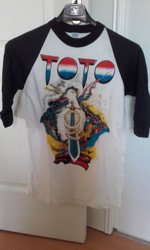 T-Shirt Jersey : Toto - Toto IV 1982 - Taille : M 150 Angers (49)