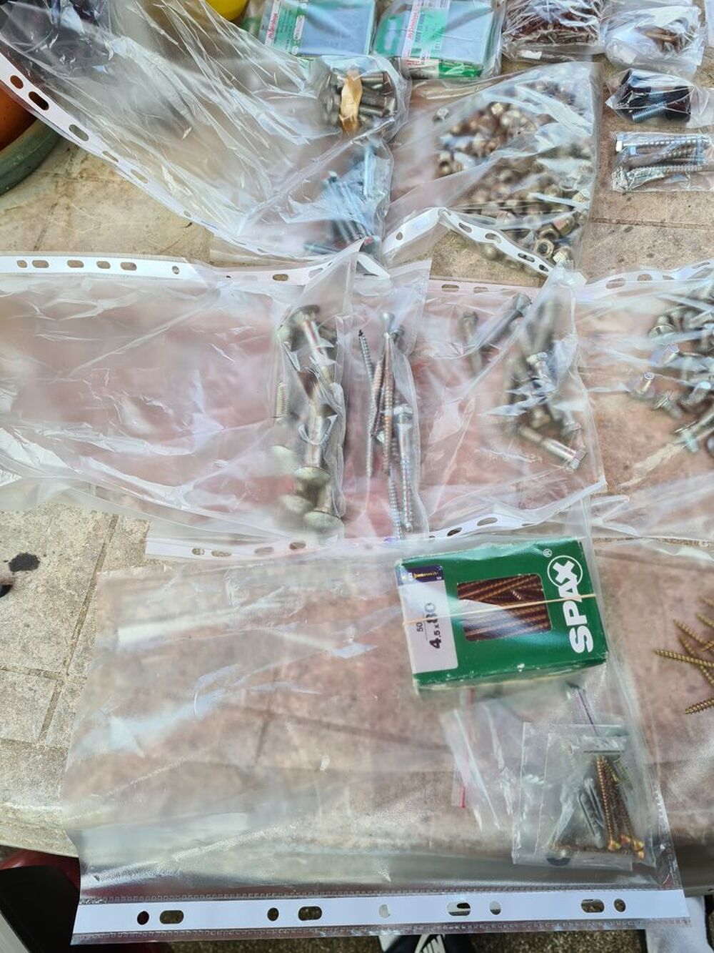 &Eacute;norme Lot De Visserie Outils /Outillage Et Autres Bricolage Bricolage