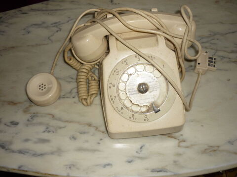 TELEPHONE BEIGE VINTAGE 30 Bellenaves (03)