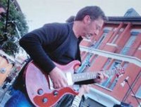   Cours guitare acoustique et électrique secteur 31270 