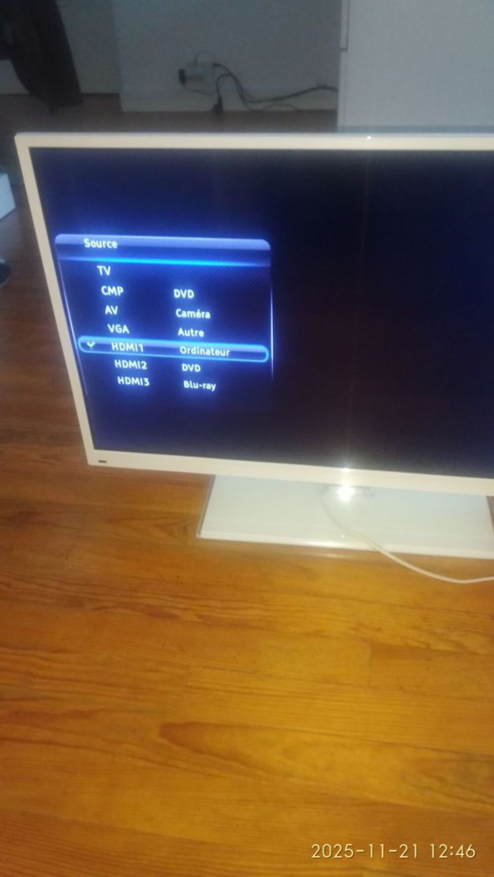 TV Thomson 32HU5253W Photos/Video/TV