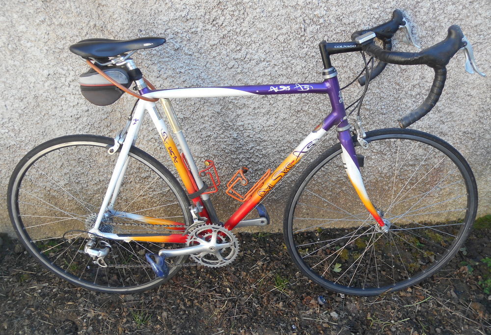 V&eacute;lo de cyclotourisme. cadre alu ALSYS Vélos