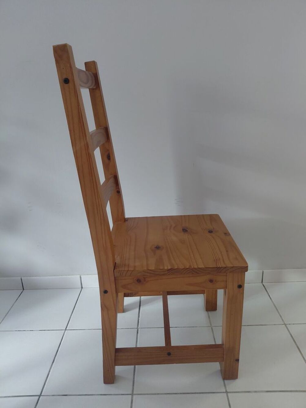 Chaises en bois massif Meubles