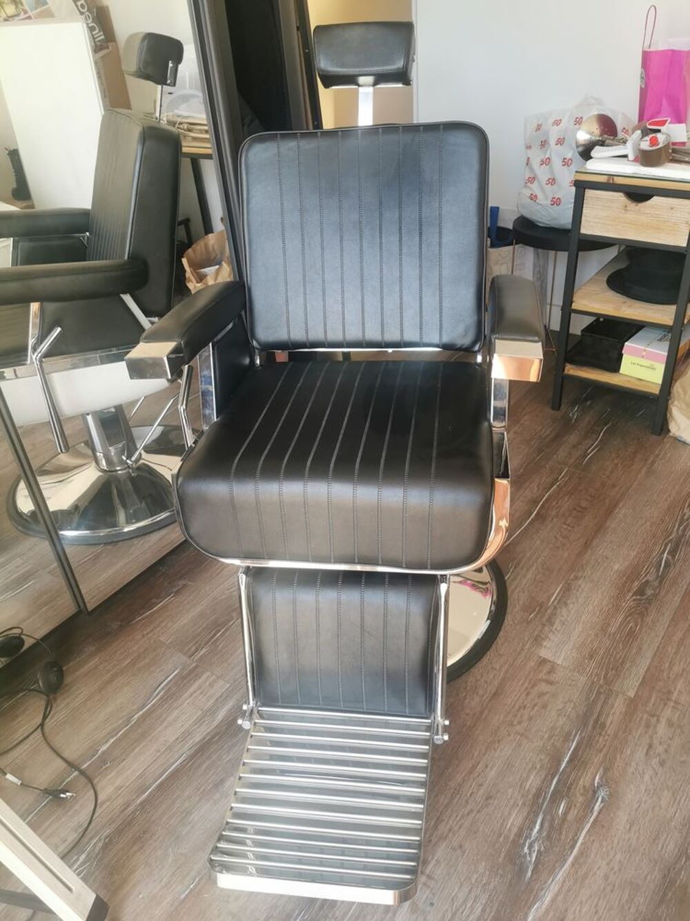 Fauteuil barbier vintage Meubles