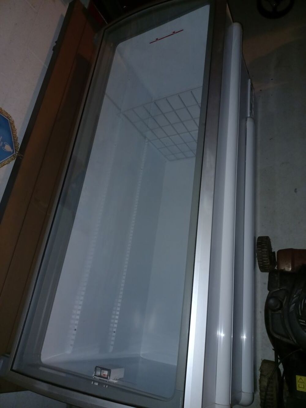 Cong&eacute;lateur coffre 600 litres Electroménager