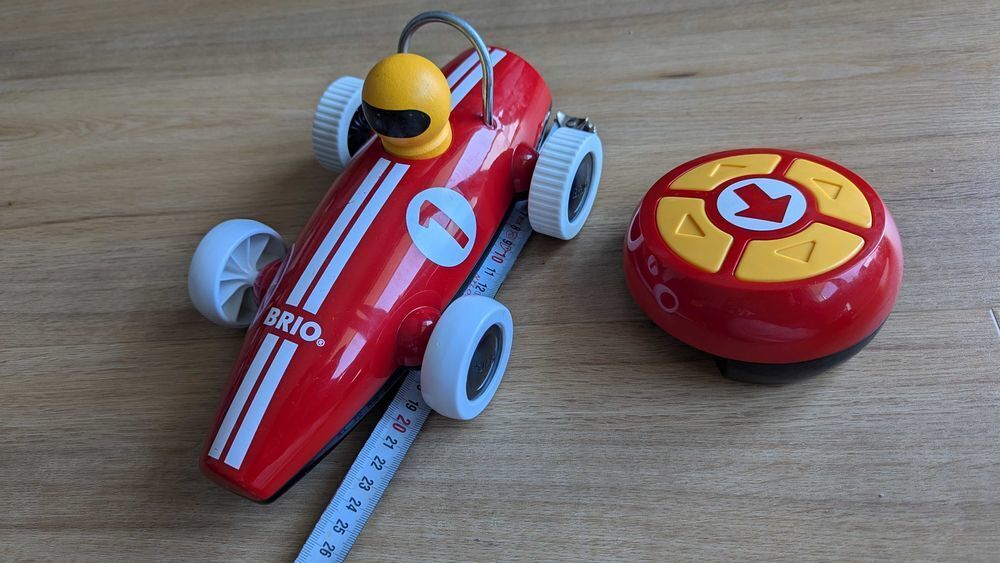 voiture t&eacute;l&eacute;command&eacute;e brio Jeux / jouets