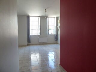  Appartement à louer 3 pièces 55 m²