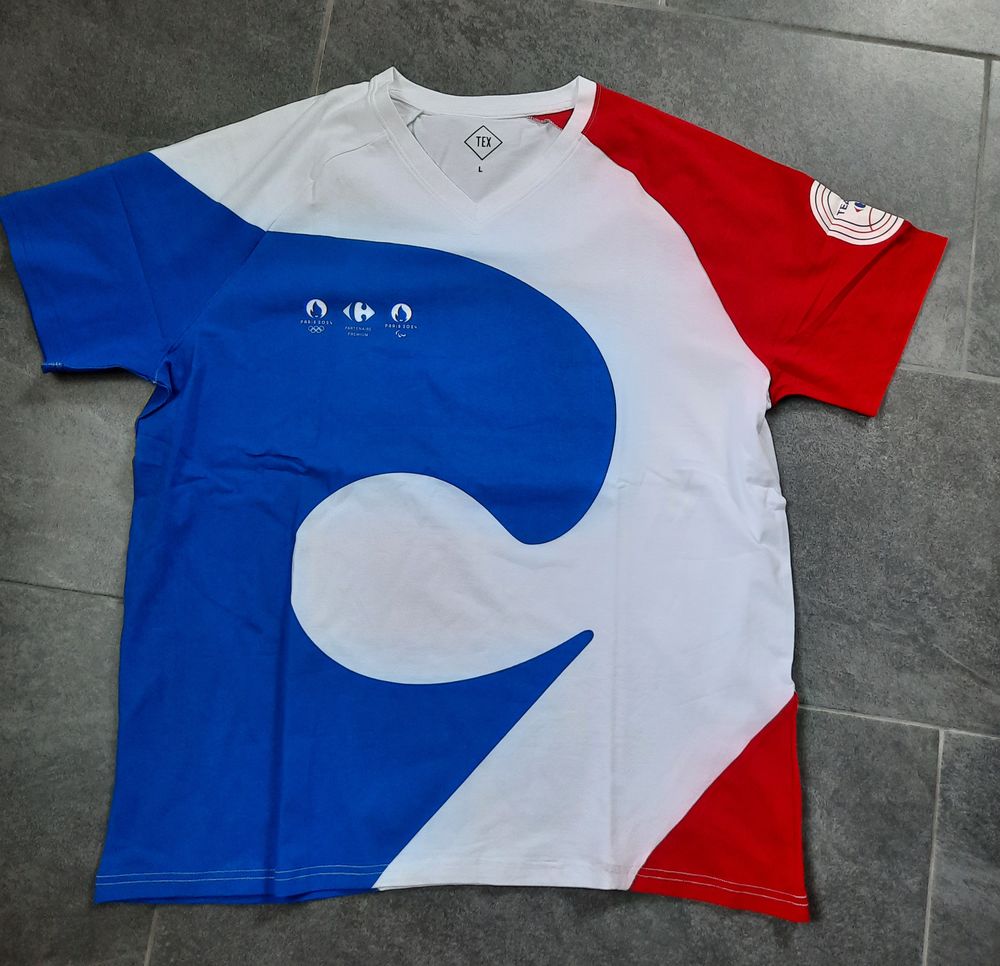  Tee shirt J.O 2024 - sports football &eacute;quipe de France neuf Sports