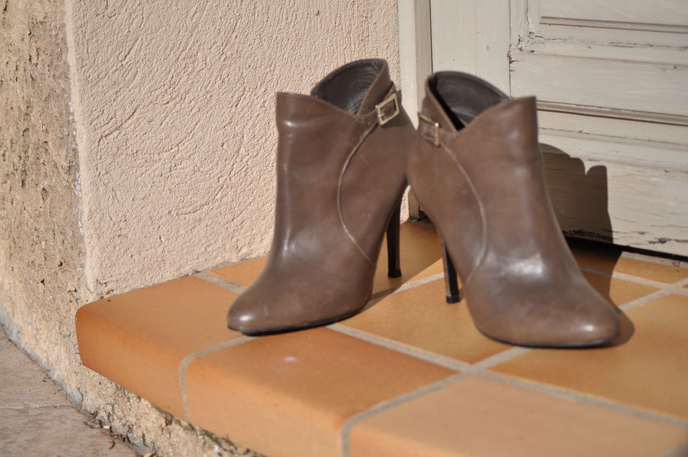 BOTTINES KAKI FEMME A TALON Chaussures