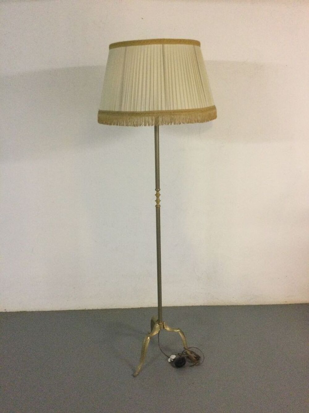 Lampadaire de style. Décoration