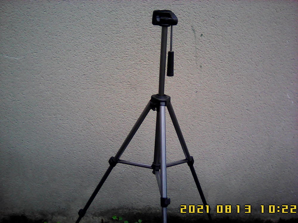 Tripode en aluminium Vanguard PT 168. hauteur 1,25 m. Photos/Video/TV
