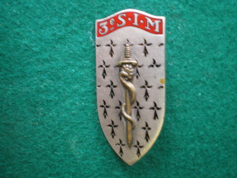 Insigne de Sant� - 3� S.I.M. Section Infirmiers Militaires. 18 Caen (14)