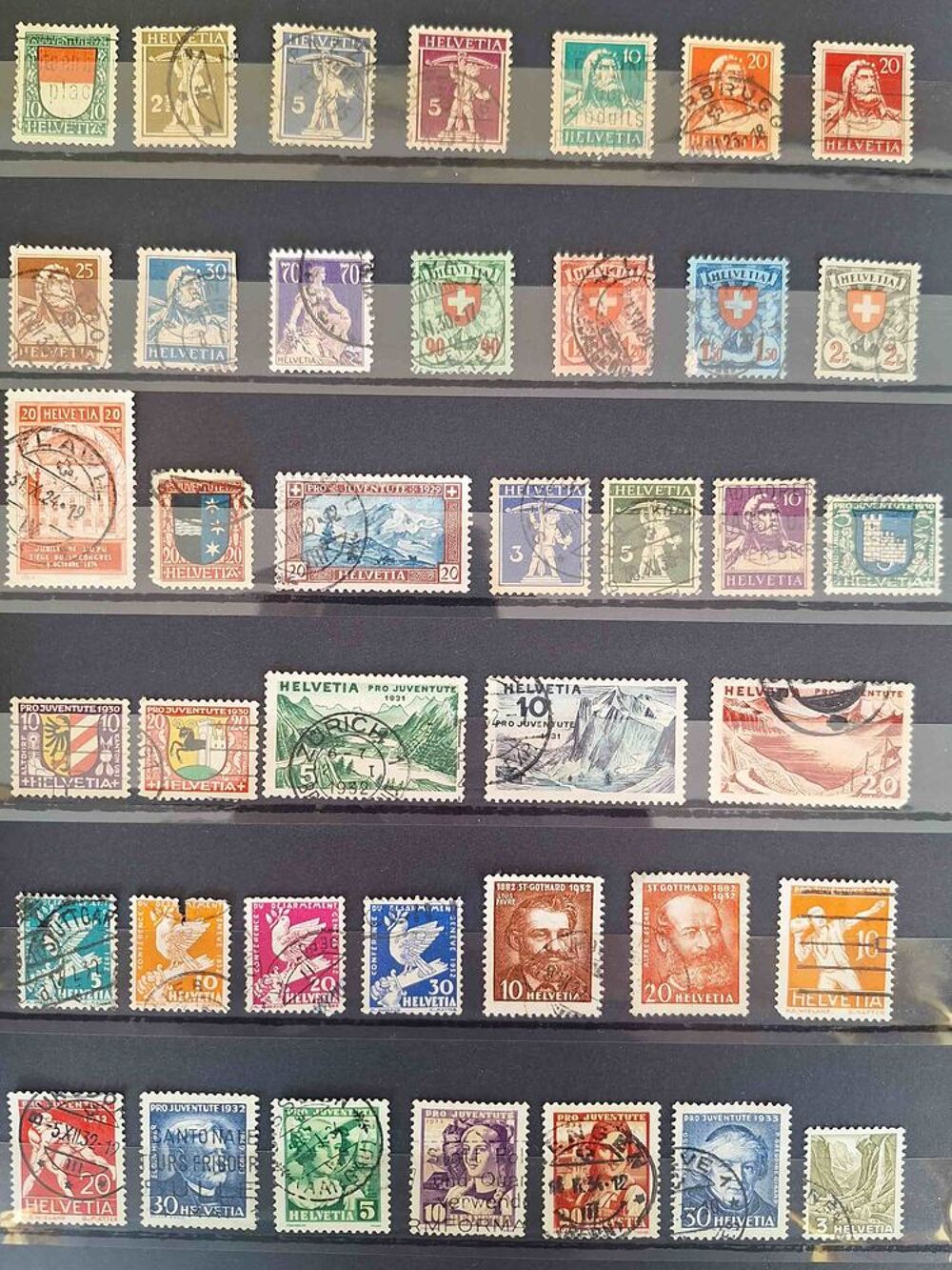 S&eacute;rie de timbres de collection de Suisse 